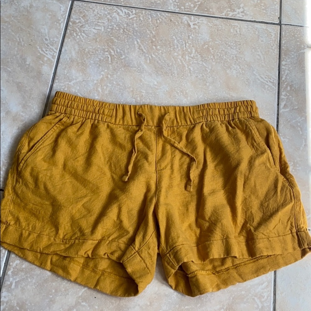Old navy linen shorts